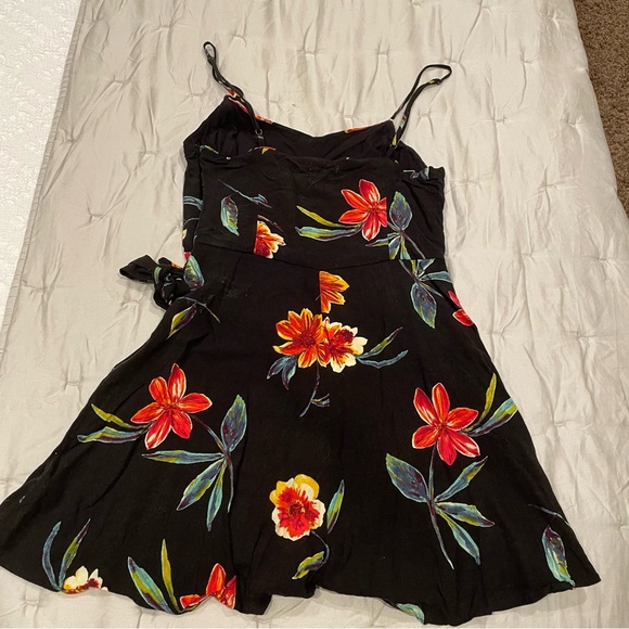 Kimchi Blue Romper - Picture 3 of 3